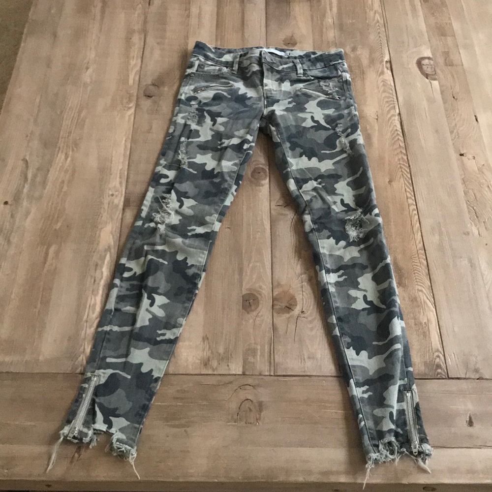 Camo girls skinny jeans